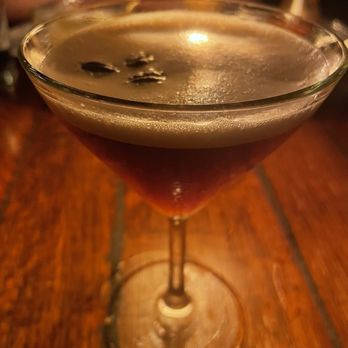 Armitage Alehouse - Espresso Martini - Pubs Near Me - Chicago, Illinois Armitage Alehouse - Espresso Martini - Pubs Near Me - Chicago, Illinois
