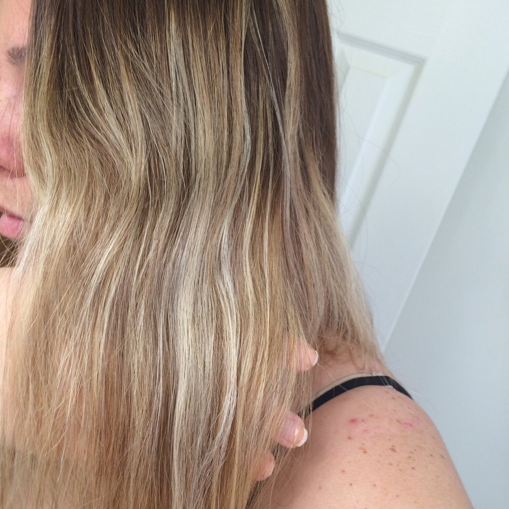 Over processed blonde after THREE APPS OF TONER!!! It's also blended horribly. These are not roots.. That's how she did it Over processed blonde after THREE APPS OF TONER!!! It's also blended horribly. These are not roots.. That's how she did it