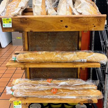 Brookshire's - Grocery Near Me - Azle, Texas