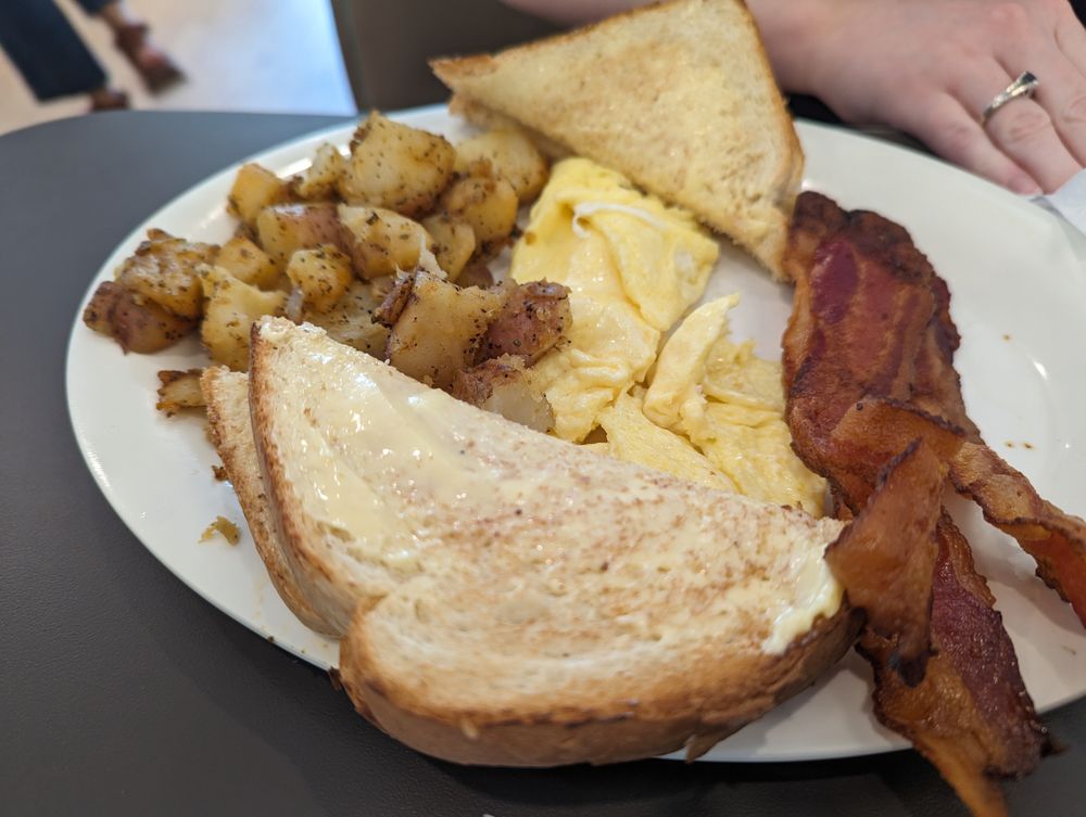 EGGS UP GRILL 11 Photos & 22 Reviews 12050 Southshore Pointe Dr