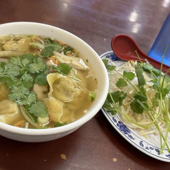 Pho New Saigon - Won Ton Chicken Noodle Soup - Vietnamese Near Me - Foster City, California Pho New Saigon - Won Ton Chicken Noodle Soup - Vietnamese Near Me - Foster City, California