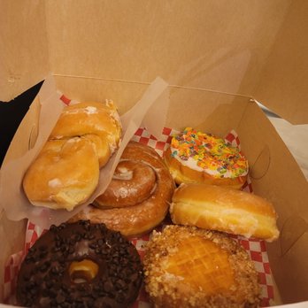 NC Jelly Donuts - a variety of donuts in a box - Donuts Near Me - Burlington, North Carolina NC Jelly Donuts - a variety of donuts in a box - Donuts Near Me - Burlington, North Carolina