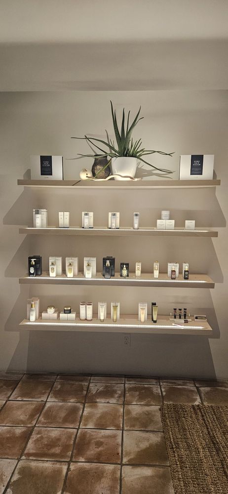 Casa Blanca Spa and Boutique Logo