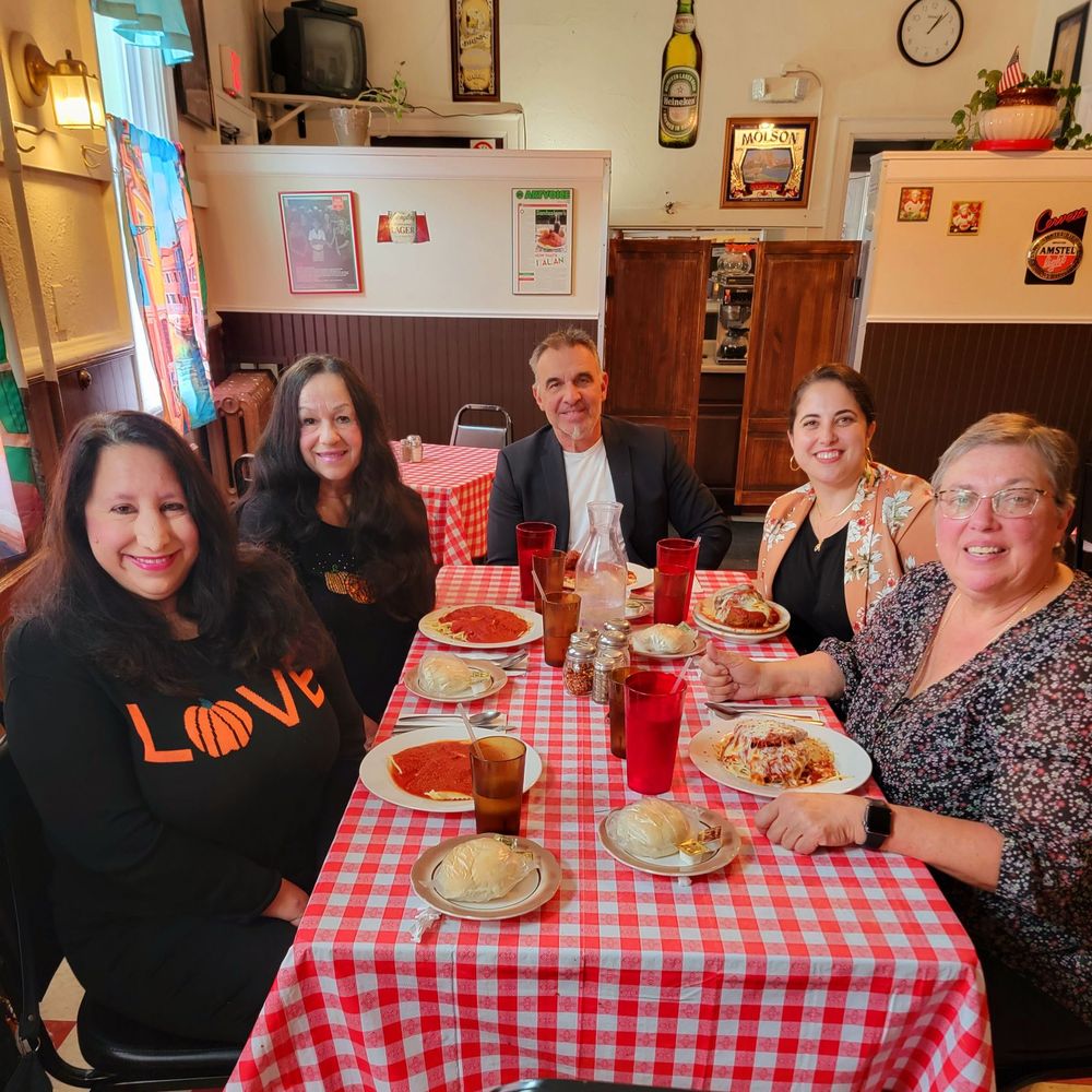 Santasiero's Restaurant - Santasiero's - Italian Near Me - Buffalo, New York Santasiero's Restaurant - Santasiero's - Italian Near Me - Buffalo, New York