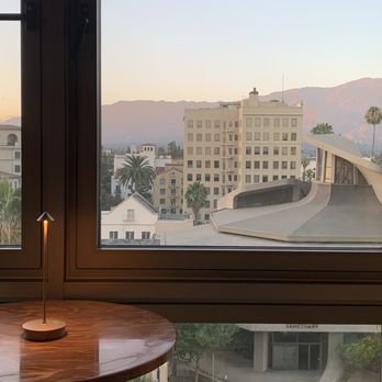 Osa Rooftop - Lovely sunset view of the mountains - Bars Near Me - Pasadena, California Osa Rooftop - Lovely sunset view of the mountains - Bars Near Me - Pasadena, California
