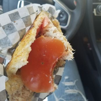 Dave's Chillin and Grillin - DON'T GIVE ME THE BUTT OF THE TOMATO!! Grrr. - Sandwiches Near Me - Pasadena, California