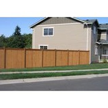 Premier Fence - a view of a residential fence - General Contractors Near Me - Marysville, Washington Premier Fence - a view of a residential fence - General Contractors Near Me - Marysville, Washington