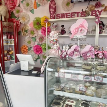Sweets By Belen Dessert Boutique - Desserts Near Me - Houston, Texas Sweets By Belen Dessert Boutique - Desserts Near Me - Houston, Texas