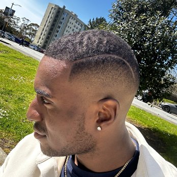 Supreme Clientele Barber Lounge - Haircut #2 - Barbers Near Me - Colma, California