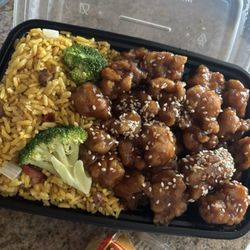 China Sun - Lunch Special Sesame Chicken