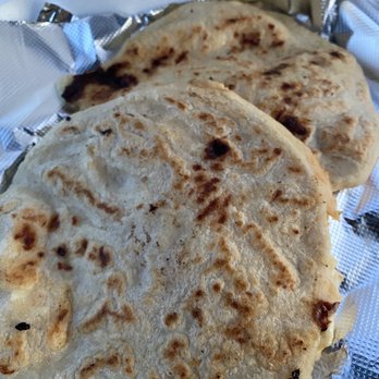 La Guanaquita - Pupusas (Chicken & Cheese) - Salvadoran Near Me - Brampton, Ontario