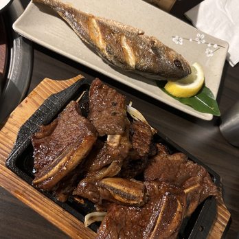 Hangang - LA short rib and grilled yellow corvina - Korean Near Me - Honolulu, Hawaii