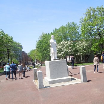Christopher Columbus Park - Parks Near Me - Boston, Massachusetts