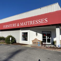 Unassuming exterior but come on in!