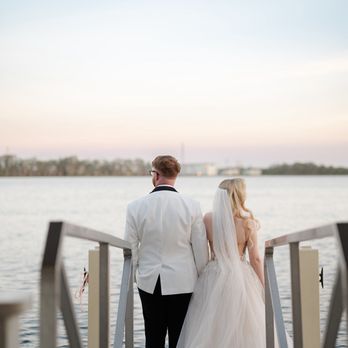 Paradise Cove - Best sunset on the lake @maryfoskyphotography - Venues & Event Spaces Near Me - Orlando, Florida Paradise Cove - Best sunset on the lake @maryfoskyphotography - Venues & Event Spaces Near Me - Orlando, Florida