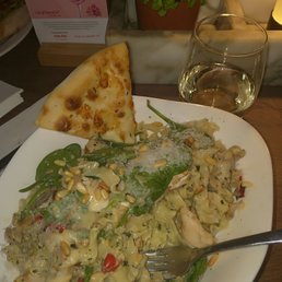Main was Pollo E Spinaci with mushrooms and extra garlic and chilli Main was Pollo E Spinaci with mushrooms and extra garlic and chilli