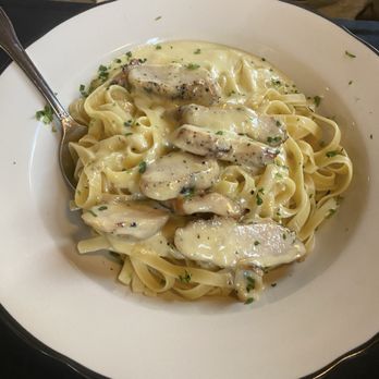 Nonna Rosa's - Chicken Fettuccine Alfredo - Italian Near Me - Robbinsdale, Minnesota Nonna Rosa's - Chicken Fettuccine Alfredo - Italian Near Me - Robbinsdale, Minnesota
