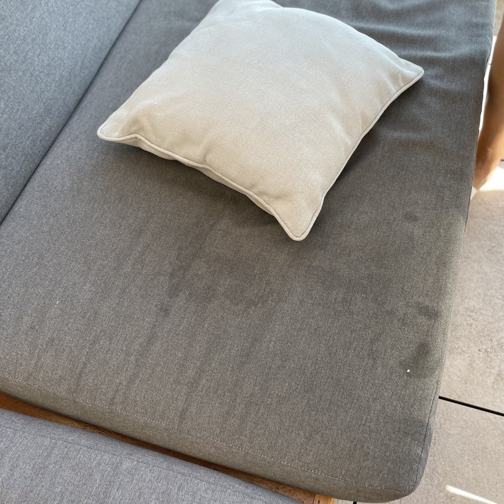 Marriott Irvine Spectrum - Dirty cushions at Hive and Honey - Hotels Near Me - Irvine, California Marriott Irvine Spectrum - Dirty cushions at Hive and Honey - Hotels Near Me - Irvine, California
