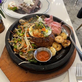 Sweet Maple - Sizzling plate with prawns - Breakfast & Brunch Near Me - Cupertino, California Sweet Maple - Sizzling plate with prawns - Breakfast & Brunch Near Me - Cupertino, California