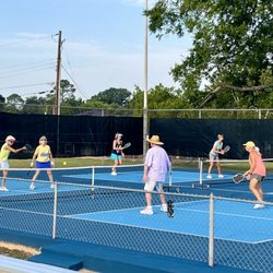 Mineola Civic Center - Pickleball Courts