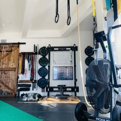 The lifting platform.