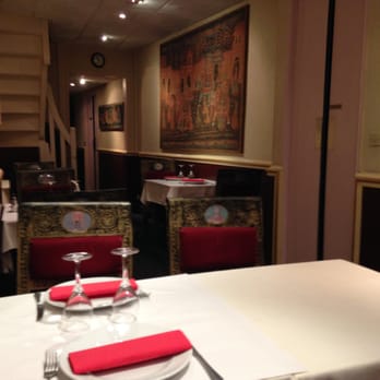 Le Palais de Raja Maharaja - table setting - Indian Near Me - Paris, 75 Le Palais de Raja Maharaja - table setting - Indian Near Me - Paris, 75