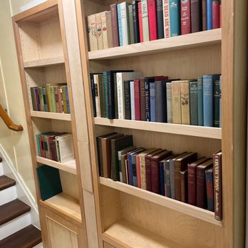 Boho Club - Bookshelf to the speakeasy - Speakeasies Near Me - Monte Rio, California