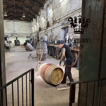 Cockburn's - Cooper - Wine Tasting Room Near Me - Vila Nova de Gaia, 13