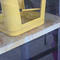 Gross tables. This isn't a stylized paint job it's just dirty