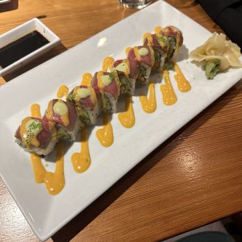 Izzy Pub & Sushi - Hawaiian Poke Roll - Izakaya Near Me - Tallahassee, Florida Izzy Pub & Sushi - Hawaiian Poke Roll - Izakaya Near Me - Tallahassee, Florida