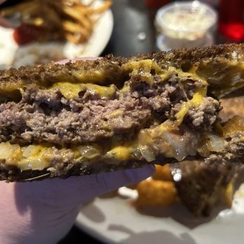 Mary’s Hideaway Bar & Grill - Patty Melt Burger - Pizza Near Me - Johnsburg, Illinois