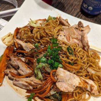 Sekai Sushi - Chicken yakisoba! - Japanese Near Me - Mesa, Arizona