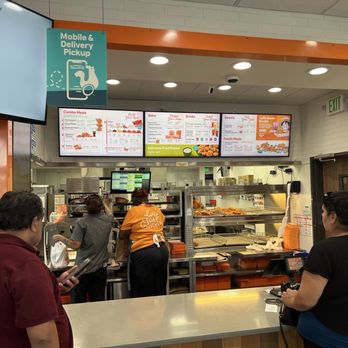 Popeyes Louisiana Kitchen - Pick Up - Fast Food Near Me - Bell, California Popeyes Louisiana Kitchen - Pick Up - Fast Food Near Me - Bell, California