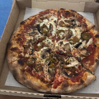 The Pizza Stop - Chicken, Mushroom, Garlic, Oregano and Sweet Peppers. - Pizza Near Me - Williamson, New York