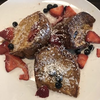 Broken Yolk Cafe - Tiki toast - Breakfast & Brunch Near Me - Yuma, Arizona