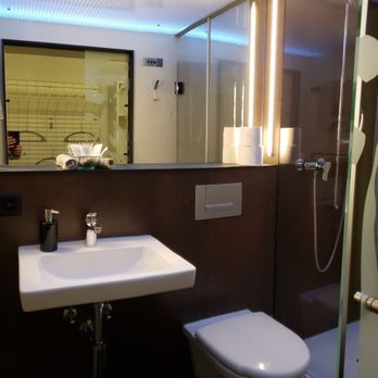 Gasthof Adler - Bathroom in My Room at Gasthof Adler - Bed & Breakfast Near Me - Bauma, ZH