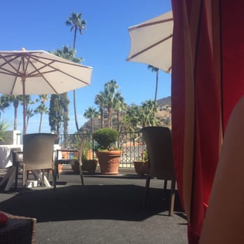 Bellanca Hotel - Terrace - Hotels Near Me - Avalon, California