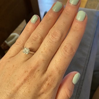 Sun Nails and Spa - Gel Manicure - Nail Salons Near Me - Dearborn, Michigan
