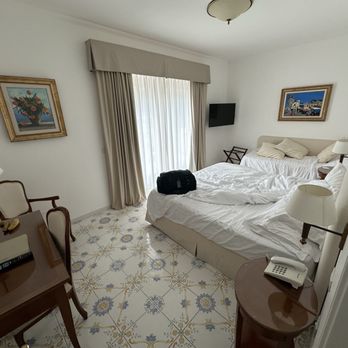 Hotel Syrene - Three person room - Hotels Near Me - Capri, NA
