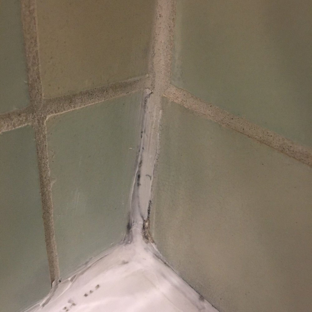 Vanessie - Terrible caulking all around the tub. And many cracks in the caulking. - Bars Near Me - Santa Fe, New Mexico Vanessie - Terrible caulking all around the tub. And many cracks in the caulking. - Bars Near Me - Santa Fe, New Mexico