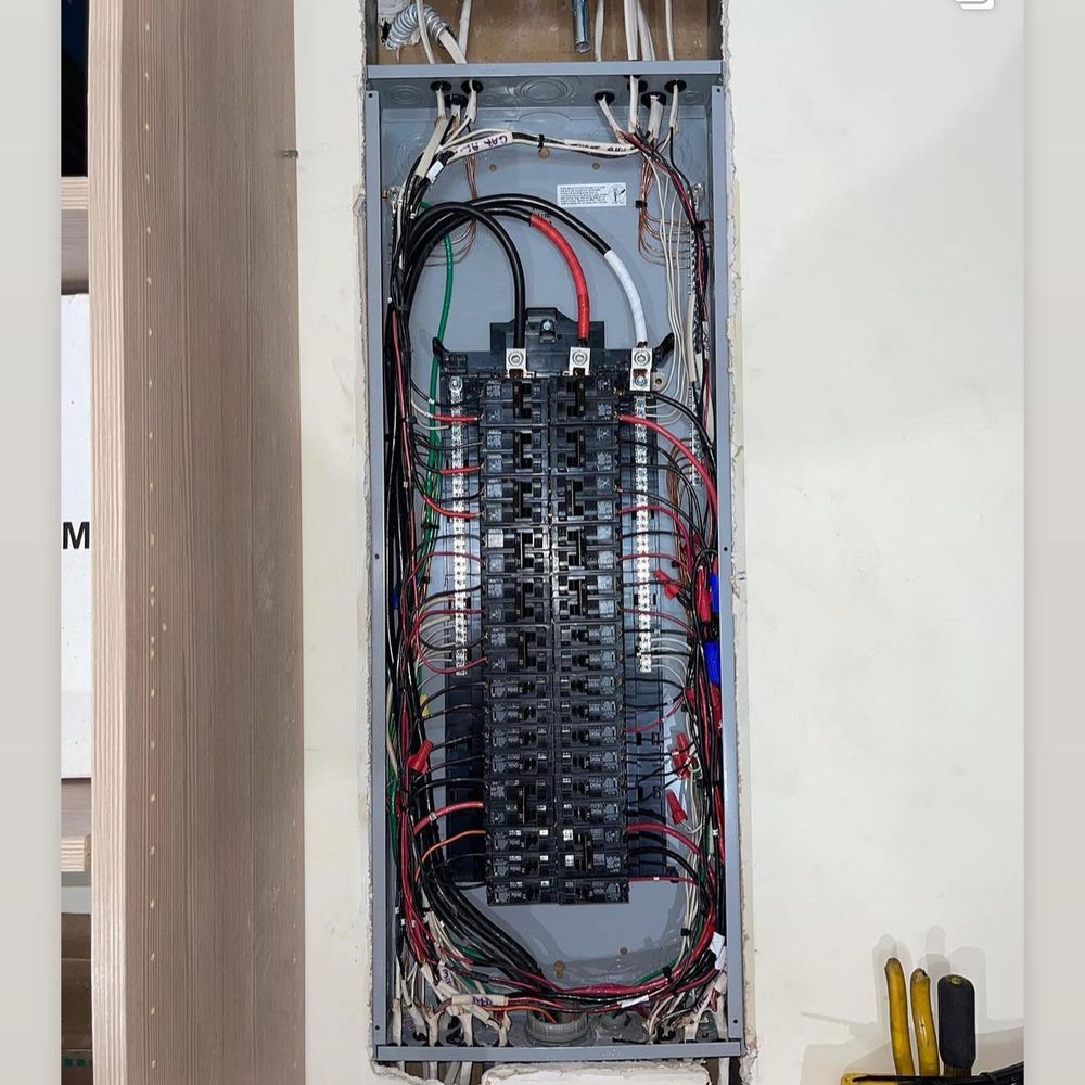 Slide of Santa Ana 24 Hour Electrician