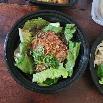 Sutha Thai Kitchen - $19 grilled fish rip off - Thai Near Me - Tustin, California Sutha Thai Kitchen - $19 grilled fish rip off - Thai Near Me - Tustin, California