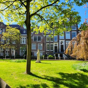 Het Begijnhofkapel on Yelp