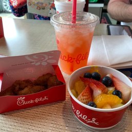 Chick-fil-A Nuggets kids meal Chick-fil-A Nuggets kids meal