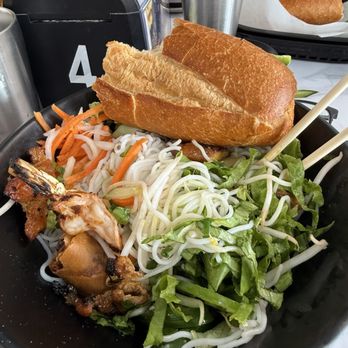 Pho 85 - Bahn mi with vermicelli noodles - Vietnamese Near Me - San Jose, California Pho 85 - Bahn mi with vermicelli noodles - Vietnamese Near Me - San Jose, California