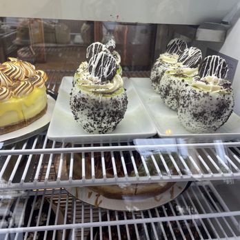 Stone Cabin Winter Haven - Oreo cheesecake stuffed apple! - Coffee & Tea Near Me - Winter Haven, Florida