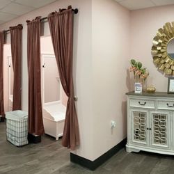 Highland Hills Medical Center - Our Women's Center features the latest in mammography and bone density testing.