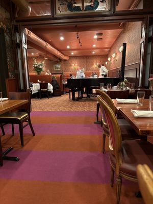 EDWINS Leadership & Restaurant Institute by null
