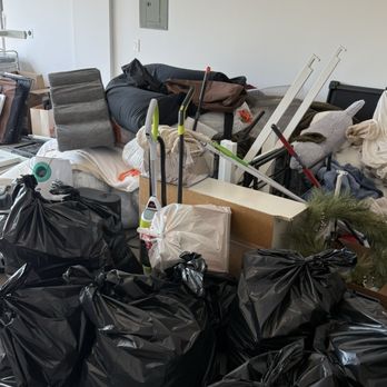 Clean N Haul 4 Less - Before - Junk Removal & Hauling Near Me - Las Vegas, Nevada Clean N Haul 4 Less - Before - Junk Removal & Hauling Near Me - Las Vegas, Nevada