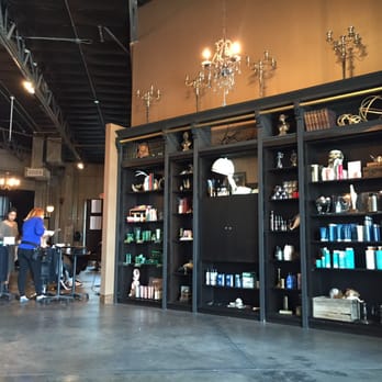 Platinum Entourage - Inside of the salon - Hair Stylists Near Me - Las Vegas, Nevada